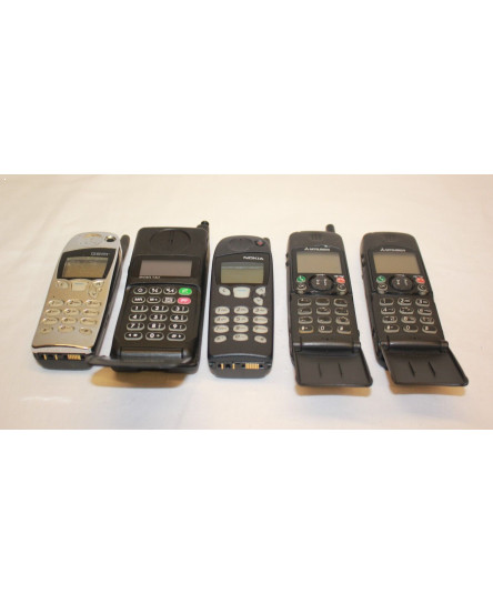 job-lot-5-x-mobile-phones-motorola-s200-nokia-5110-mitsubishi-mt230i-for-parts