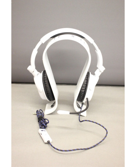 stealth-c6-100-wired-gaming-headset-with-stand-white